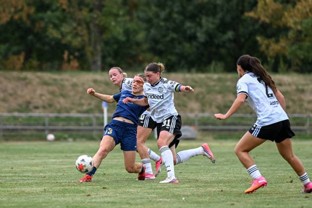 September 13, 2026, Soccer, Women s Bundesliga 2, 2026–2027, Matchday 6, SG 99 Andernach vs. Eintracht Frankfurt U20. Marlene Ganßer (13, Andernach) is put through her paces by Tessa Zimmermann (31, Frankfurt U20) and Mia Büchele.