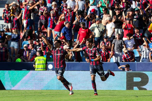September 13, 2026, Valencia, Valencia, SPAIN: Roger Brugue of Levante UD celebrates a goal during the Spanish league, LaLiga EA Sports, football match played between Levante UD and FC Barcelona, Barca at Ciutat de Valencia stadium on September 13, 2026, in Valencia, Spain. Levante UD V FC Barcelona - LaLiga EA Sports - ZUMAa181 20260913_zaa_a181_188 Copyright: xIvanxTerronx
