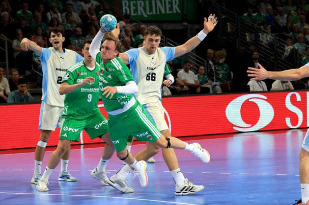 September 13, 2026, GER Germany, Handball, 1st Bundesliga, August 27, 2026, 2026–2027 Season, Berlin, Fuechse Berlin vs. Gummersbach Tobias Grondahl Fuechse Berlin 15, Simak, Frederik, Fuechse Berlin 9, STEPAN ZEMAN, VfL Gummersbach 66, Nikola Roganovic, VfL Gummersbach 23, nordphoto GmbH, Engler Berlin, Max Schmeling Hall, Berlin, Germany Copyright: xNordphotox xEnglerx