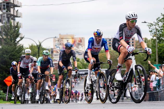September 13, 2026, Montreal, Pq, CANADA: The main pack climbs a section of Mount Royal during the Grand Prix Cyclistes de Montreal on Sunday, Sept. 13, 2026. Canada News - September 13, 2026  - ZUMAc35_ 20260913_zaf_c35_017 Copyright: xChristopherxKatsarovx
