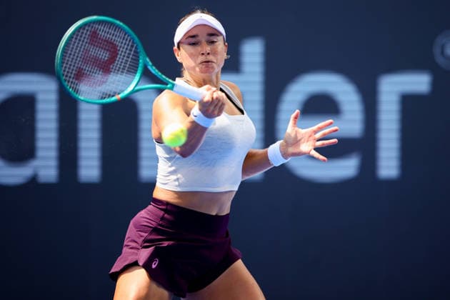 WTA GUADALAJARA OPEN 2026 WTA GUADALAJARA OPEN 2026 SARA SORRIBES VS. CAROLINE DOLHIDE 09 13 2026 GUADALAJARA, JALISCO Action photo of Caroline Dolhide of the United States during a qualifying match at the 2026 WTA Guadalajara Open, held at the Centro Panamericano de Tenis in Guadalajara, Jalisco, Mexico. Photo of Caroline Dolhide of the United States, during a qualifying match at the 2026 WTA Guadalajara Open held at the Centro Panamericano de Tenis in Guadalajara, Jalisco, Mexico. PHOTO BY IMAGENSHOP PHOTO AGENCY GUADALAJARA, JALISCO, MEXICO Copyright: xJorgexReyesx
