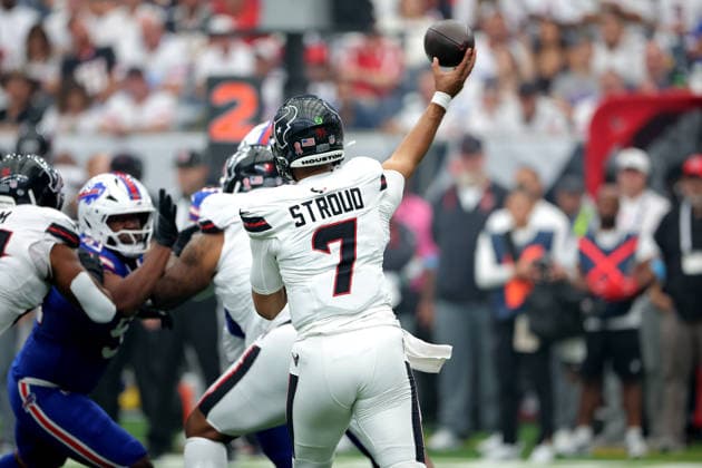 September 13, 2026, Houston, Texas, U.S: Houston Texans quarterback C.J. Stroud (7) passes downfield during the first quarter of the NFL, American Football Herren, USA regular season game between the Houston Texans and the Buffalo Bills at Reliant Stadium in Houston, TX on September 13, 2026. Houston U.S - ZUMAw137 20260913_aap_w137_033 Copyright: xErikxWilliamsx
