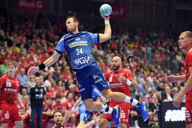 Kai Haefner (TVB Stuttgart 34) takes a shot; Adrian Sipos (MT Melsungen 8), Dainis Kristopans (MT Melsungen 10 R), GER, MT Melsungen vs. TVB 1898 Stuttgart, Handball, 1st Bundesliga, Matchday 4, 2026–2027 season, September 13, 2026, GER, MT Melsungen vs. TVB Stuttgart, Handball, 1st Bundesliga, Matchday 4, 2026–2027 Season, September 13, 2026, Kassel Copyright: xEibner-Pressefotox xRolandxSippelx EP_RSL