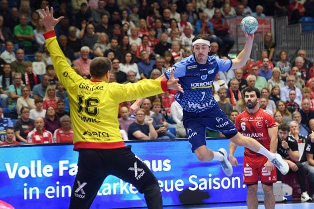 Kasper Thorsen (Lien, TVB Stuttgart 7) is stopped by Nebojsa Simic (goalkeeper, MT Melsungen 16), Erik Balenciaga (MT Melsungen 6, defender), GER, MT Melsungen vs. TVB 1898 Stuttgart, Handball, 1st Bundesliga, Matchday 4, 2026–2027 season, September 13, 2026, GER, MT Melsungen vs. TVB Stuttgart, Handball, 1st Bundesliga, Matchday 4, 2026–2027 Season, September 13, 2026, Kassel Copyright: xEibner-Pressefotox xRolandxSippelx EP_RSL