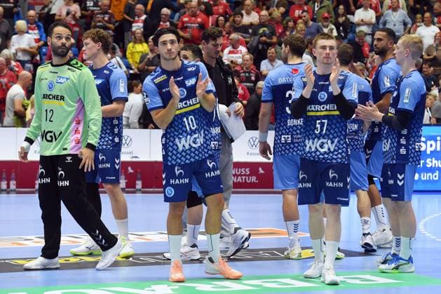 Disappointed, frustrated, emotional reaction after the loss: Samuel Roethlisberger (TVB Stuttgart 17), Dario Sanz de Nicolas (TVB Stuttgart 10), Jakob Nigg (TVB Stuttgart 57) in the foreground, L R, GER, MT Melsungen vs. TVB 1898 Stuttgart, handball, 1st Bundesliga, Matchday 4, 2026–2027 season, September 13, 2026, GER, MT Melsungen vs. TVB Stuttgart, Handball, Bundesliga 1, Matchday 4, 2026–2027 season, September 13, 2026, Kassel Copyright: xEibner-Pressefotox xRolandxSippelx EP_RSL