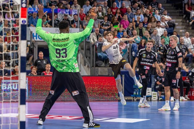 Julian Fuchs (Bergischer HC), 46, shooting at goalkeeper Rubens Pierre (HC Erlangen), 93; HC Erlangen vs. Bergischer HC, Handball, Opel Handball Bundesliga, Matchday 5, 2026–2027 season, September 13, 2026, HC Erlangen vs. Bergischer HC, Handball, Opel Handball Bundesliga, Matchday 5, 2026–2027 season, September 13, 2026, Nuremberg Copyright: xEibner-Pressefoto ArdanxFuessmanx EP_AFN