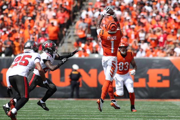 Sep 13, 2026; Cincinnati, OH, USA; Cincinnati Bengals WR JaÃ¢â‚¬â ¢Marr Chase makes a catch during WEEK 1 of the NFL, American Football Herren, USA regular season between the Cincinnati Bengals and the Tampa Bay Buccaneers at Paycor Stadium. Mandatory Credit: -Cal Media NFL 2026: Buccaneers Vs Bengals SEP 13  - ZUMAc04_ 20260913_zma_c04_092 Copyright: xKevinxSchultzx
