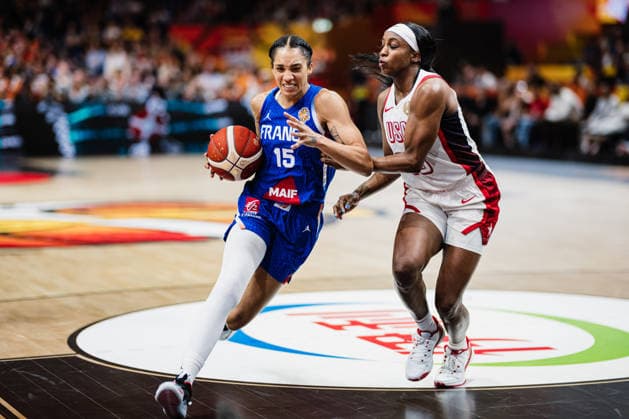FIBA Women’s Basketball World Cup 2026: USA vs. France, September 13, 2026; Gabby Williams (France), 15; Jackie Young (USA), 13; Basketball; FIBA Women’s Basketball World Cup 2026; Final Phase, Final, USA vs. France on September 13, 2026, at the Uber Arena, Berlin Copyright: xBEAUTIFULxSPORTS Tonhäuserx