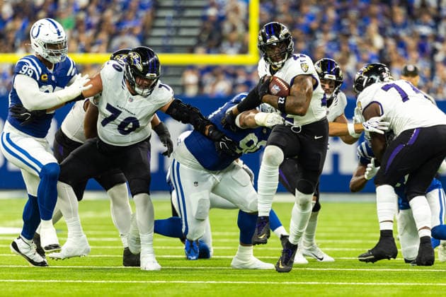 Sep 13, 2026; Indianapolis, IN, USA; Baltimore Ravens running back Derrick Henry (22) runs with the ball during NFL, American Football Herren, USA game action against the Indianapolis Colts at Lucas Oil Stadium. Mandatory Credit: -Cal Media Indianapolis USA - ZUMAc04_ 20260913_zma_c04_121 Copyright: xJohnxMersitsx