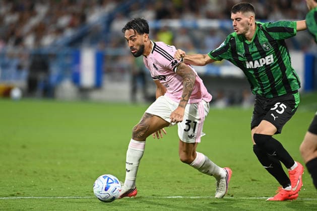 IPA88493080 - Nico Gonzales (Juventus FC) in action during the US Sassuolo vs. Juventus FC Serie A soccer match in Reggio Emilia, Italy, on September 13, 2026  Copyright: xGianlucaxRicci IPAxSportx xx IPA88493080