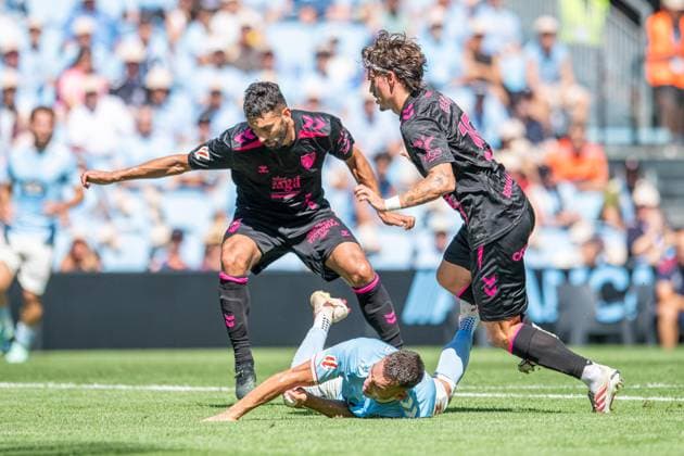 ESP LaLiga EA Sports RC Celta Vigo vs. Málaga CF: Ferran Jutgla of Celta and Ángel Recio of Málaga during the LaLiga EA Sports match between RC Celta Vigo and Málaga CF played at Abanca Balaidos Stadium, Vigo, Pontevedra, on September 13, 2026, in Spain. Spanish Soccer Copyright: xAgenciaxLOFx