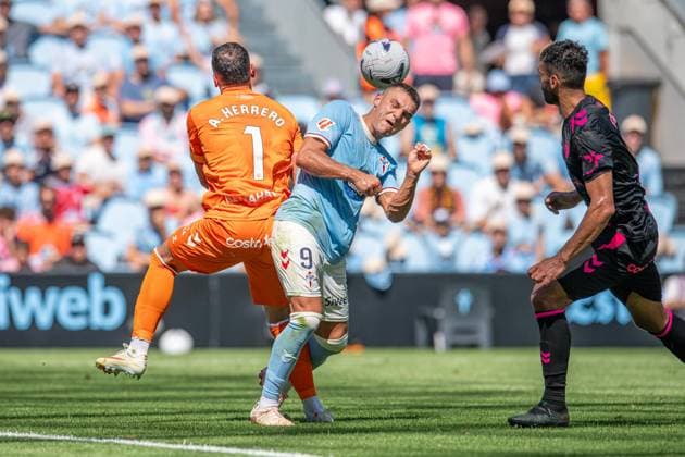ESP LaLiga EA Sports RC Celta Vigo vs. Málaga CF Alfonso Herrero of Málaga and Ferran Jutgla of Celta during the LaLiga EA Sports match between RC Celta Vigo and Málaga CF played at Abanca Balaidos Stadium, Vigo, Pontevedra, on September 13, 2026, in Spain. Spanish Soccer Copyright: xAgenciaxLOFx
