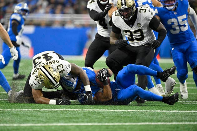 Sep 13, 2026; Detroit, MI, USA; New Orleans Saints running back CJ Donaldson (43) tackles Detroit Lions running back Jacob Saylors (25) at Ford Field. Mandatory Credit: -Cal Media NFL, American Football Herren, USA 2026: Saints Vs Lions SEP 13  - ZUMAc04_ 20260913_zma_c04_141 Copyright: xAllanxDranbergx