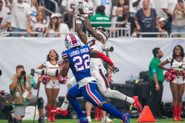 September 13, 2026: Houston Texans wide receiver Nico Collins (12) makes a catch while being defended by Buffalo Bills safety C.J. Gardner-Johnson (22) during a game between the Buffalo Bills and the Houston Texans in Houston, TX. .. CSM - ZUMAc04_ 20260913_zma_c04_057 Copyright: xTraskxSmithx