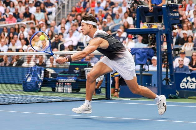 US Open tennis tournament - Day 15 Ben Shelton of the US in action against Alexander Zverev of Germany during the Men s Singles Final of the US Open Tennis Championships in Flushing Meadows, New York, USA, 13 September 2026. FLUSHING MEADOWS NEW YORK United States  Copyright: xCRISTOBALxHERRERA-ULASHKEVICHx