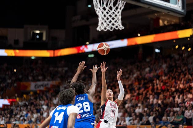 Napheesa Collier (USA), No. 11 shooting, Dominique Malonga (France), No. 14, Migna Toure (France), No. 28, GER, USA vs. France, Basketball, 2026 FIBA Women s World Cup, Final, September 13, 2026, USA vs. France, Basketball, 2026 FIBA Women’s World Cup, Final, September 13, 2026, Berlin Copyright: xEibner-Pressefoto MaxxVincenx EP_MVN