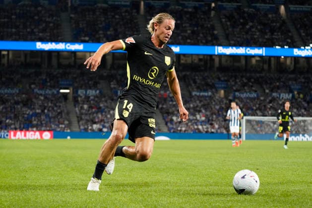 Marcos Llorente of Atletico de Madrid seen during LaLiga EA Sports 26 27 game between teams of Real Sociedad and Atletico de Madrid (Mickael Ducint Ball Raw Images) San Sebastian Estadio Anoeta Spain Copyright: xMickaelxDucintx mickaelducint_RealSociedad_AtleticoDeMadrid559