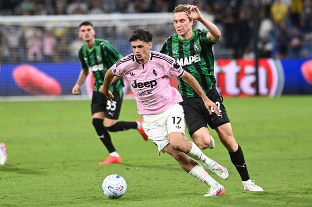 IPA88495371 - Kerim ALAJBEGOVIC (Juventus FC) in action during the US Sassuolo vs. Juventus FC Italian Serie A soccer match in Reggio Emilia, Italy, on September 13, 2026  Copyright: xGianlucaxRicci IPAxSportx xx IPA88495371