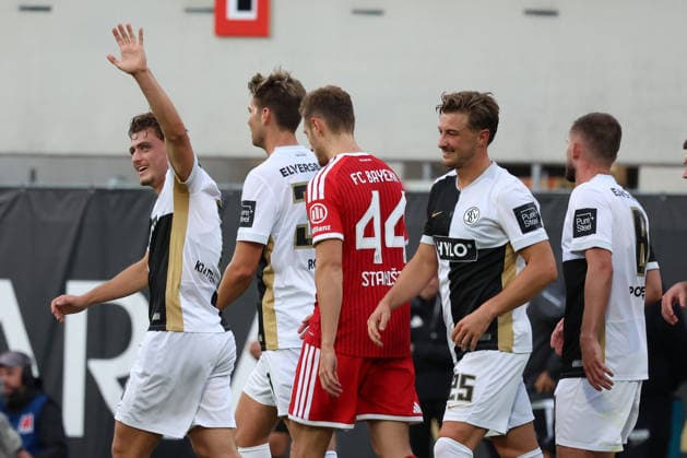 September 13, 2026, xrekx, Soccer, Bundesliga 1, SV Elversberg vs. FC Bayern Munich – Maurice Krattenmacher of SV 07 Elversberg scores the goal, tying the score at 1–1. DFL and DFB regulations prohibit any use of photographs as image sequences and or quasi-video. Elversberg