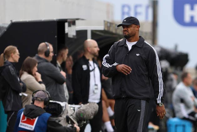 FC Bayern Munich coach Vincent Kompany gestures and looks dejected during the Bundesliga match between SV Elversberg and FC Bayern Munich at Ursapharm Arena on September 13, 2026, in Spiesen-Elversberg, Germany Photo by Oliver Kaelke DeFodi Images Coach Vincent Kompany of FC Bayern Munich gestures and looks dejected during the Bundesliga match between SV Elversberg and FC Bayern Munich at Ursapharm Arena on September 13, 2026 in Spiesen Elversberg, Germany. Photo by Oliver Kaelke, DeFodi Images. DFB and DFL regulations prohibit any use of photographs as image sequences and or quasi-video. Photo by Oliver Kaelke, DeFodi Images