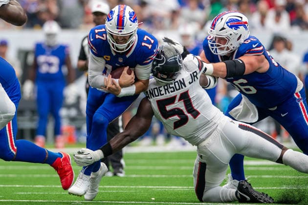 September 13, 2026: Buffalo Bills quarterback Josh Allen (17) is sacked by Houston Texans defensive end Will Anderson Jr. (51) during a game between the Buffalo Bills and the Houston Texans in Houston, TX. .. CSM NFL, American Football Herren, USA 2026: Bills Vs Texans SEP 13  - ZUMAc04_ 20260913_zma_c04_251 Copyright: xTraskxSmithx