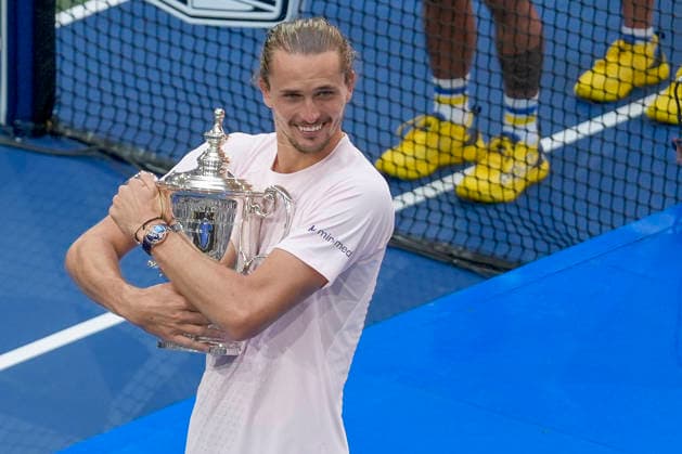 Germany s Alexander Zverev celebrates with the trophy after defeating the United States Ben Shelton during the US Open final at Arthur Ashe Stadium in Flushing Meadows, New York, USA 13 September 2026. US Open: Men s Final – Alexander Zverev vs. Ben Shelton !ACHTUNG: NUR REDAKTIONELLE NUTZUNG!  Copyright: xAngelxColmenaresx AME7145 20260913-55021391888_1
