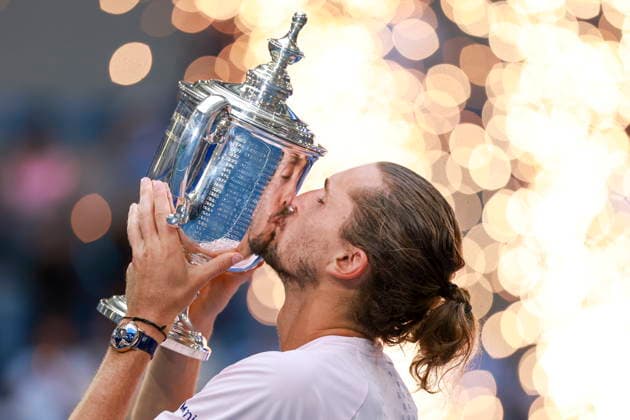US Open tennis tournament - Day 15 Alexander Zverev of Germany poses with the Champions trophy after winning the Men s Singles Finals of the US Open Tennis Championships at the USTA Billie Jean King National Tennis Center in Flushing Meadows, New York, USA, 13 September 2026. FLUSHING MEADOWS NEW YORK United States  Copyright: xCRISTOBALxHERRERA-ULASHKEVICHx