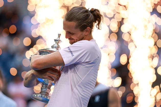 US Open tennis tournament - Day 15 Alexander Zverev of Germany poses with the Champions trophy after winning the Men s Singles Finals of the US Open Tennis Championships at the USTA Billie Jean King National Tennis Center in Flushing Meadows, New York, USA, 13 September 2026. FLUSHING MEADOWS NEW YORK United States  Copyright: xCRISTOBALxHERRERA-ULASHKEVICHx