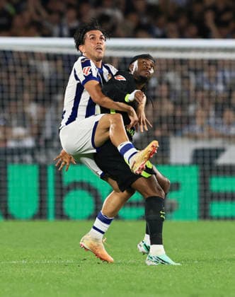 ESP LaLiga EA Sports Real Sociedad Atlético Madrid Jon Mikel Aramburu of Real Sociedad and Ademola Lookman of Atlético Madrid during the LaLiga EA Sports match between Real Sociedad and Atlético Madrid played at Anoeta Stadium in Gipuzkoa on September 13, 2026 in Spain, Gipuzkoa, Spain, Soccer Copyright: xAgenciaxLOFx