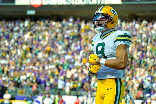 MINNEAPOLIS, MN - SEPTEMBER 13: Green Bay Packers wide receiver Christian Watson (9) celebrates his 81-yard touchdown reception during the first quarter of a NFL, American Football Herren, USA game between the Minnesota Vikings and Green Bay Packers on September 13, 2026, at U.S. Bank Stadium in Minneapolis MN. (Photo by Nick Wosika Icon Sportswire) NFL: SEP 13 Packers at Vikings EDITORIAL USE ONLY Icon20260913004