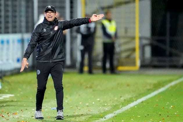 Matthias Mink, coach, head coach, Cologne, giving instructions, gesturing, gesturing with his arms, cutout, full-body shot, single frame, single photo, action, on the sidelines, at the sideline, September 13, 2026, Sinsheim, Germany, soccer, 3rd Division, TSG 1899 Hoffenheim II vs. SC Fortuna Cologne, DFB and DFL regulations prohibit any use of photographs as image sequences and or quasi-video xozx
