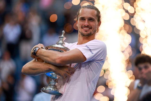 US Open tennis tournament - Day 15 epaselect Alexander Zverev of Germany poses with the Champions trophy after winning the Men s Singles Finals of the US Open Tennis Championships at the USTA Billie Jean King National Tennis Center in Flushing Meadows, New York, USA, 13 September 2026. FLUSHING MEADOWS NEW YORK United States  Copyright: xCRISTOBALxHERRERA-ULASHKEVICHx