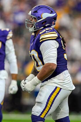 MINNEAPOLIS, MN - SEPTEMBER 13: Minnesota Vikings defensive lineman Levi Drake Rodriguez (50) celebrates his sack during the third quarter of a NFL, American Football Herren, USA game between the Minnesota Vikings and Green Bay Packers on September 13, 2026, at U.S. Bank Stadium in Minneapolis MN. (Photo by Nick Wosika Icon Sportswire) NFL: SEP 13 Packers at Vikings EDITORIAL USE ONLY Icon20260913019