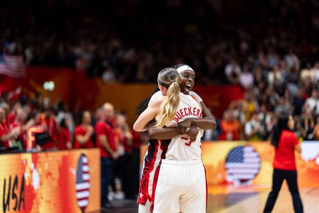 Paige Bueckers (USA, 04) and Kahleah Copper (USA, 07) embrace and celebrate, cheering after the victory at the end of the game, Germany, USA vs. France, Basketball, FIBA Women s World Cup 2026, Final, September 13, 2026, GER, USA vs. France, Basketball, FIBA Women’s World Cup 2026, Final, September 13, 2026, Berlin Copyright: xEibner-Pressefoto MaxxVincenx EP_MVN