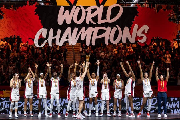 U.S. team celebrates victory at the end of the game with the World Cup trophy, GER, USA vs. France, Basketball, 2026 FIBA Women’s World Cup, Final, September 13, 2026, GER, USA vs. France, Basketball, 2026 FIBA Women’s World Cup, Final, September 13, 2026, Berlin Copyright: xEibner-Pressefoto MaxxVincenx EP_MVN