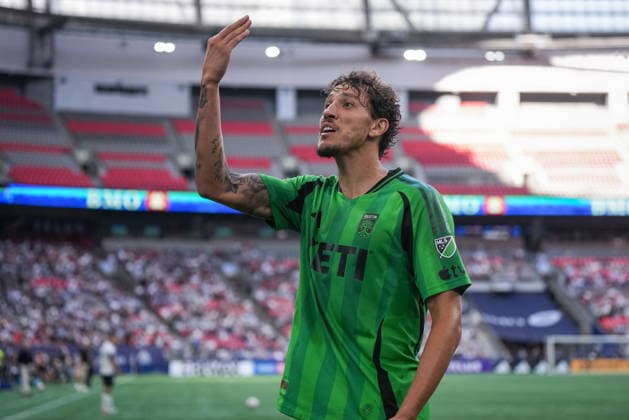 September 13, 2026, Vancouver, Bc, CANADA: Austin FC s Guilherme Biro taunts spectators after a drink was thrown at him while walking off the field after receiving his second yellow card resulting in a red card, during the second half of an MLS, Fussball Herren, USA soccer match against the Vancouver Whitecaps, in Vancouver, on Sunday, Sept. 13, 2026. Canada News - September 13, 2026  - ZUMAc35_ 20260913_zaf_c35_177 Copyright: xDarrylxDyckx