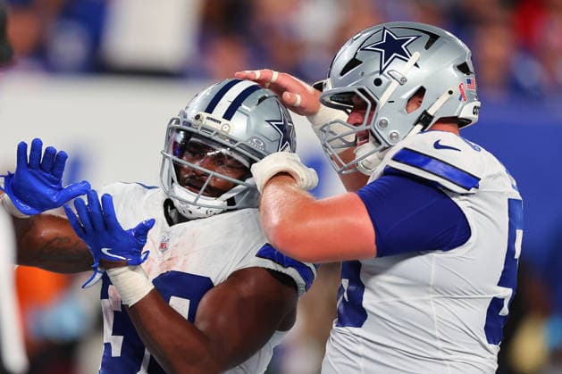 EAST RUTHERFORD, NJ - SEPTEMBER 13: Javonte Williams 33 of the Dallas Cowboys celebrates after scoring during the third quarter of the game against the New York Giants on September 13, 2026 at MetLife Stadium in East Rutherford, New Jersey. (Photo by Rich Graessle Icon Sportswire) NFL, American Football Herren, USA SEP 13 Cowboys at Giants EDITORIAL USE ONLY Icon26091331734