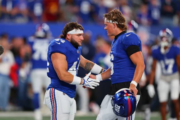 EAST RUTHERFORD, NJ - SEPTEMBER 13: Jaxson Dart 6 of the New York Giants and Cam Skattebo 44 prior to the game against the Dallas Cowboys on September 13, 2026 at MetLife Stadium in East Rutherford, New Jersey. (Photo by Rich Graessle Icon Sportswire) NFL, American Football Herren, USA SEP 13 Cowboys at Giants EDITORIAL USE ONLY Icon26091331736