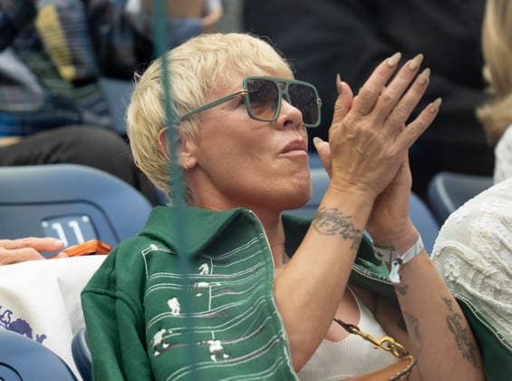 2026 US Open - Day 15 NEW YORK, NEW YORK - SEPTEMBER 13: Pink! in attendance for the Ben Shelton of the United States and Alexander Zverev of Germany men’s singles final during the 2026 US Open - Day 15 at USTA Billie Jean King National Tennis Center on September 13, 2026 in New York, New York. New York USTA Billie Jean King National Tennis Center New York United States Copyright: xSusanxMullane ISIxPhotosx 9760