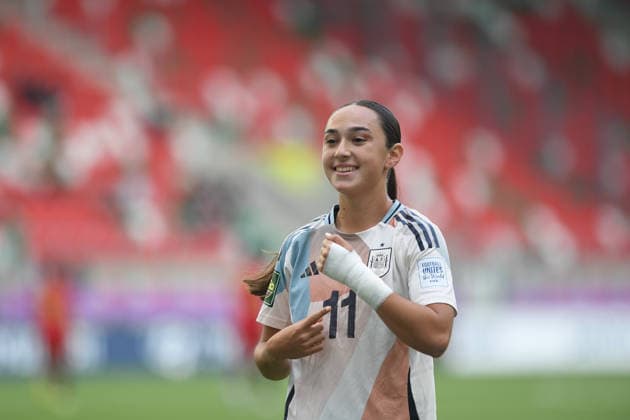 (260914) -- SOSNOWIEC, Sept. 14, 2026 -- Daniela Agote of Spain celebrates after scoring during the Group F match between China and Spain at the FIFA U20 Women s World Cup Poland 2026 in Sosnowiec, Poland, Sept. 13, 2026. ) (SP)POLAND-SOSNOWIEC-FOOTBALL-FIFA U20 WOMEN S WORLD CUP-CHINA VS SPAIN PengxZiyang 