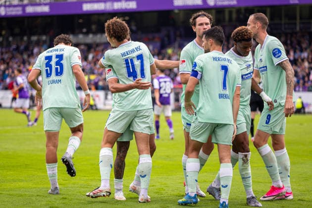 The Hertha BSC players celebrate the goal that made the score 1–3. GER, VfL Osnabrück vs. Hertha BSC, Soccer, 2. Bundesliga, Matchday 5, 2026–2027 season, September 13, 2026 DFL regulations prohibit any use of photographs as image sequences and or quasi-video. GER, VfL Osnabrück vs. Hertha BSC, soccer, 2. Bundesliga, Matchday 5, 2026–2027 season, September 13, 2026 Osnabrück Copyright: xEibner-Pressefoto JanxRollingerx EP_JSK