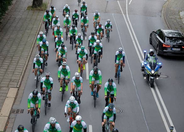 Peace and Ride 2026 The European Peace Ride stands for sports, history, and European friendship—a shared ride for peace, not a race. September 13, 2026, Chemnitz, Reichsstraße, around 4:15 p.m., the final 2 km of this year’s ride. The route begins in Zittau in 2026, passes through Liberec and Dresden, and ends in Chemnitz. Over a distance of approximately 500 kilometers, the 200 participants will travel through Germany, Poland, and the Czech Republic. Along the way, they’ll climb 6,000 meters at an average speed of 28 km h. In addition to challenging climbs, the route also offers varied landscapes and historic sites. Chemnitz, Saxony, Germany