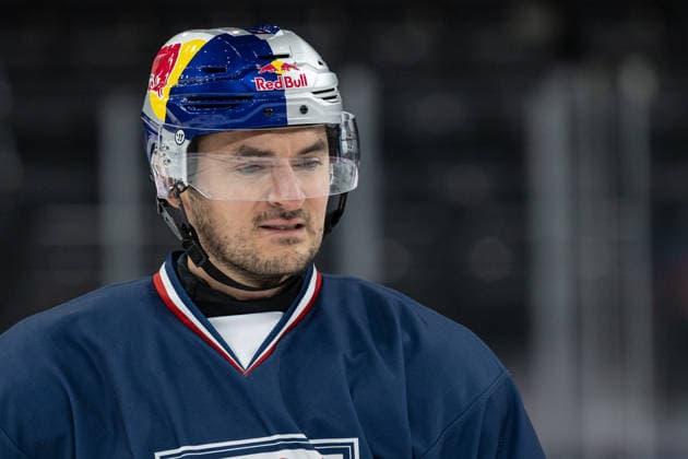 Brady Ferguson, EHC Red Bull Munich, 12 Portrait GER, EHC Red Bull Munich, ice hockey, training session ahead of the DEL season opener, September 14, 2026. Photo: HMB Media, Heike Feiner Copyright: HMBxMedia HeikexFeiner