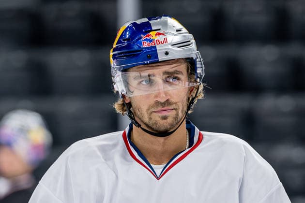 Markus Eisenschmid, EHC Red Bull Munich, 11 Portrait, GER, EHC Red Bull Munich, Ice Hockey, Training session ahead of the DEL season opener, September 14, 2026. Photo: HMB Media, Heike Feiner Copyright: HMBxMedia HeikexFeiner