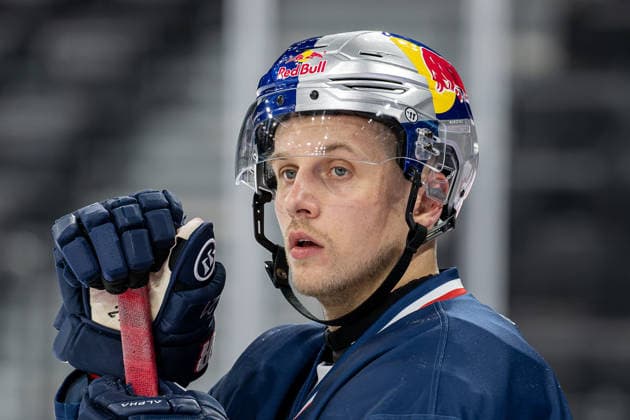 Dominik Kahun, EHC Red Bull Munich, 21, Portrait, GER, EHC Red Bull Munich, Ice Hockey, Training session ahead of the DEL season opener, September 14, 2026, Photo: HMB Media, Heike Feiner Copyright: HMBxMedia HeikexFeiner
