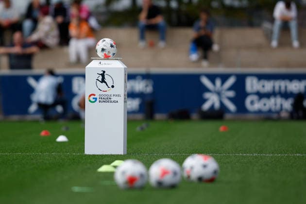 Soccer I Women s Soccer I 2026–2027 Season I Bundesliga I Matchday 4 I Bayer 04 Leverkusen vs. FC Bayern Munich I September 14, 2026 Google Pixel Women s Bundesliga Ball Boy Leverkusen Ulrich Haberland Stadium North Rhine-Westphalia Germany Copyright: xLobeca CedricxSiefkerx