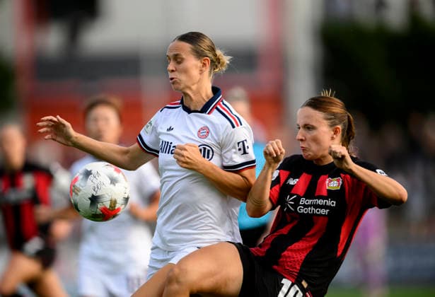 l r Klara Bühl (M), Merino Gonzalez Estrella (LEV) – Action, Tackle, Soccer – Google Pixel – Women s 1st Bundesliga, Matchday 4, Bayer 04 Leverkusen (LEV) vs. FC Bayern Munich (M), on September 14, 2026, in Leverkusen, Germany, at Ulrich Haberland Stadium