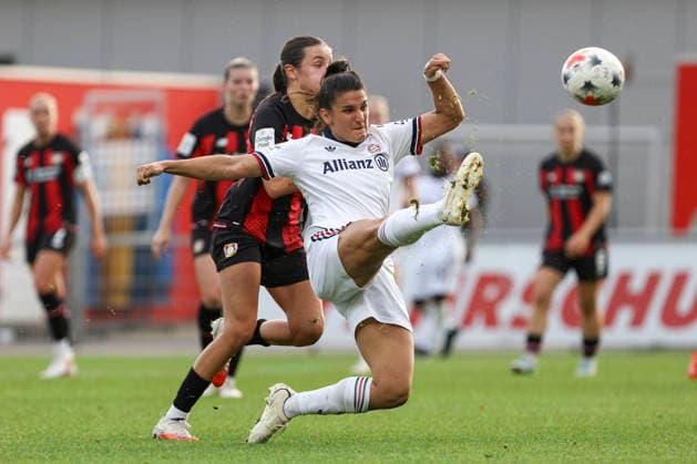 Jovana Damnjanovic of FC Bayern Munich in action, on the ball, making a solo run during the Women s Bundesliga match between Bayer 04 Leverkusen and FC Bayern Munich, Ulrich Haberland Stadium on September 14, 2026, in Leverkusen, Germany. Photo by Oliver Kaelke, DeFodi Images. Jovana Damnjanovic FC Bayern Munich controls the ball during the Bundesliga match between Bayer 04 Leverkusen and FC Bayern Munich at Ulrich Haberland Stadium on September 14, 2026 in Leverkusen, Germany Photo by Oliver Kaelke, DeFodi Images DFB and DFL regulations prohibit any use of photographs as image sequences and or quasi-video. Photo by Oliver Kaelke, DeFodi Images