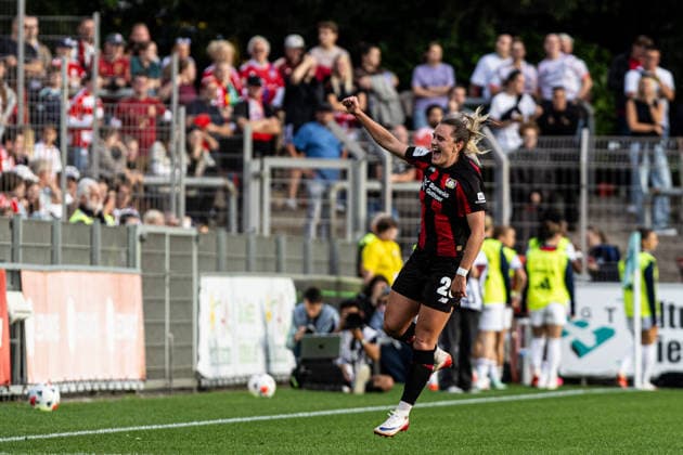 Google Pixel Women s Bundesliga Bayer 04 Leverkusen FC Bayern Munich September 14, 2026 Bayer 04 Leverkusen celebrates the goal scored by Paulina Tomasiak of Bayer 04 Leverkusen, 28 Women s Bundesliga Google Pixel Women s Bundesliga September 26–27, 2026 Bayer 04 Leverkusen vs. FC Bayern Munich at Ulrich Haberland Stadium, Leverkusen September 14, 2026 DFL regulations prohibit any use of photographs as image sequences and or quasi-video Copyright: xBEAUTIFULxSPORTS Buriakovx