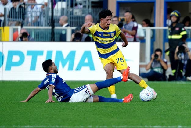 Foto IPP Albano Angilletta Como 14 09 2026 Calcio Campionato di serie A 2026 2027 Como - Parma nella foto: Simone Lontani e Yan Couto Italy Photo Press World Copyright italy ITALY  Copyright: xR4924_italyphotopressx